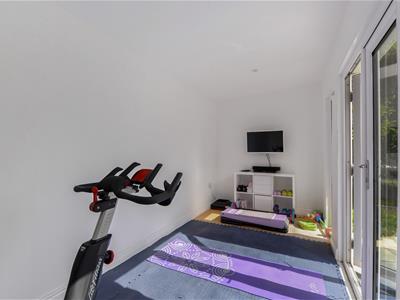Picture 30